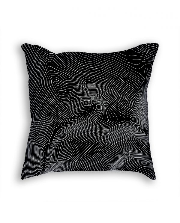 Aconcagua Russia Decorative Throw Pillow Black